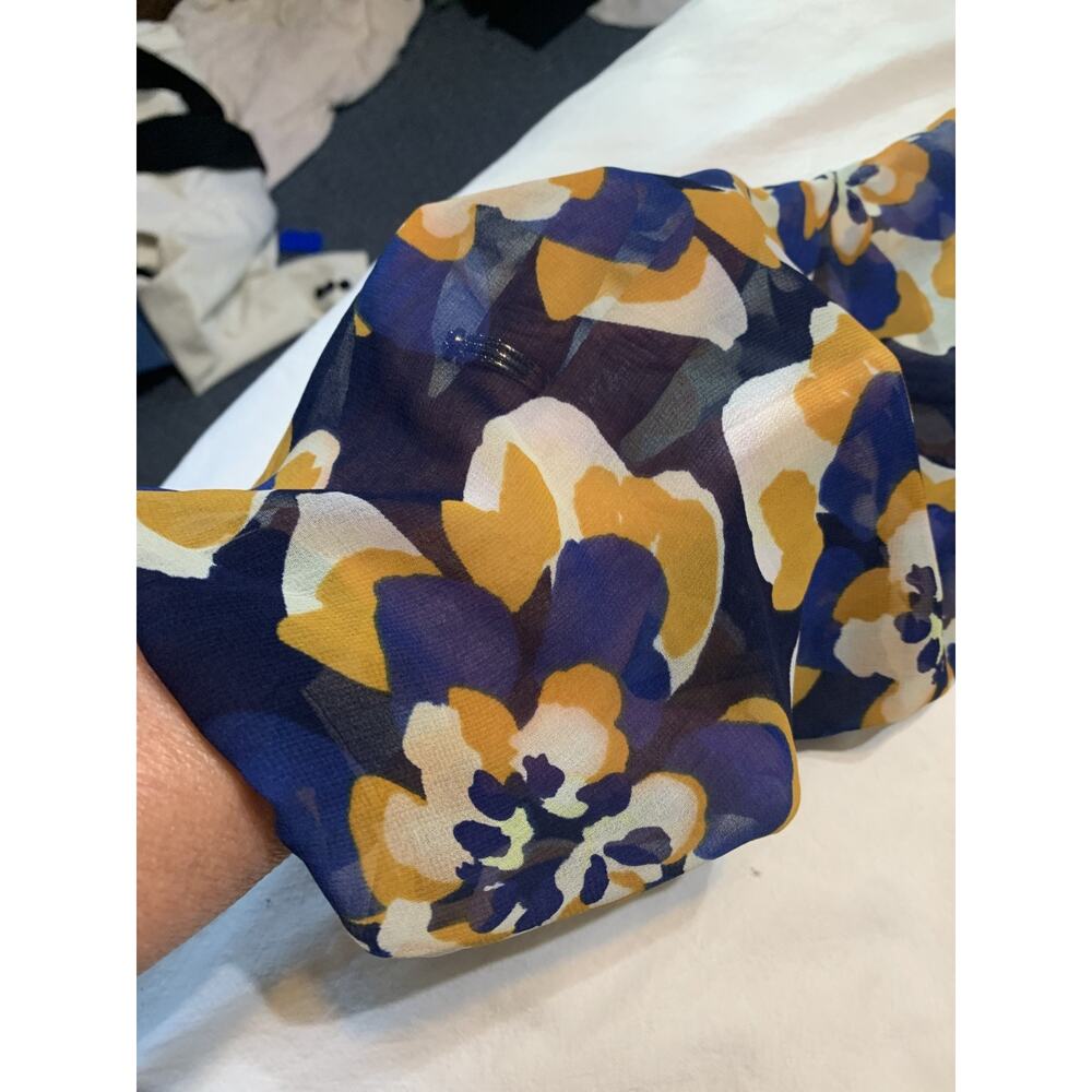 Cabi Lydia Sheer Chiffon 3/4 Sleeve Blouse Top Medium Blue Yellow Floral Office - Picture 9 of 12